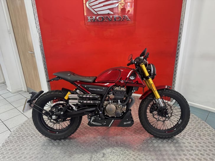 Mondial HPS 125 