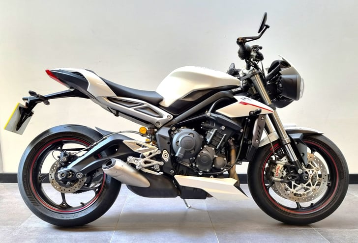 Triumph STREET TRIPLE RS