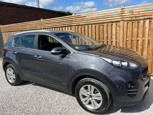 Used Kia SPORTAGE SPORTAGE 2.0 CRDI KX-2 AWD EURO 6 5DR for sale in Chesterfield | Image 3