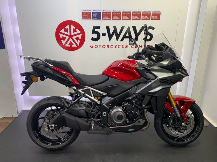 Suzuki GSX-S1000GX+