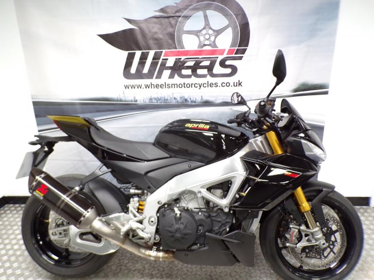Aprilia TUONO V4 1100 FACTORY