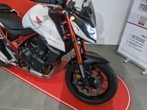 Used Honda CB750 HORNET CB750 HORNET for sale in Newcastle-under-Lyme | Image 2