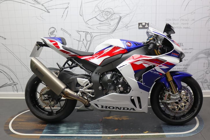 Honda CBR1000SPN 