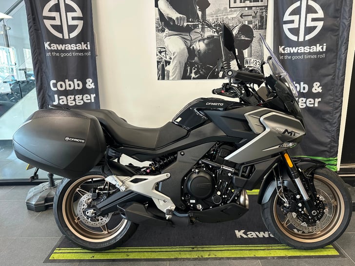 Cfmoto 700MT