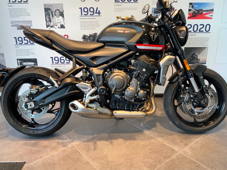 Triumph TRIDENT 660