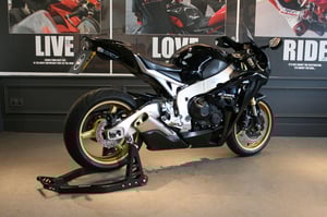 Used Honda CBR1000RR FIREBLADE CBR1000RR FIREBLADE 1000 for sale in Watford | Image 2