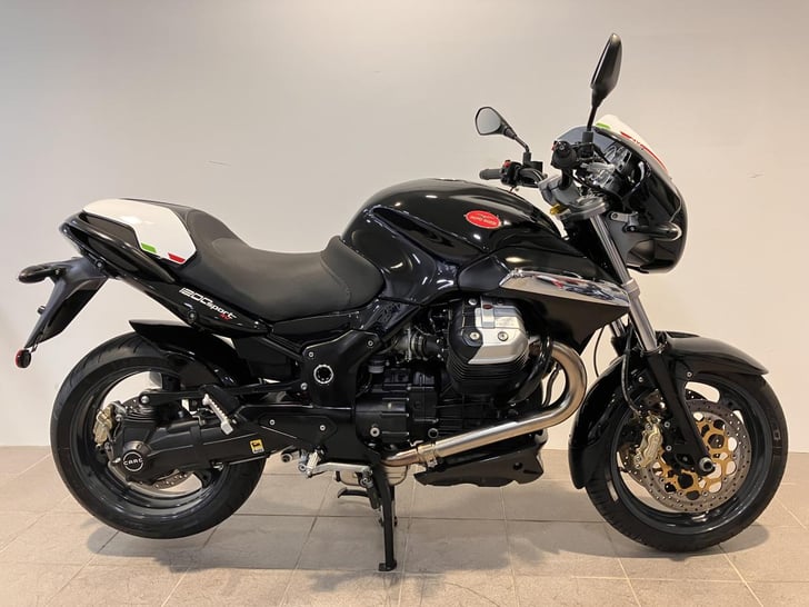 Moto Guzzi V12 SPORT 