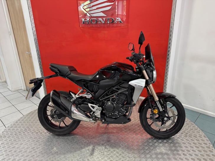 Honda CB300R