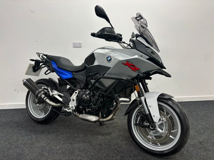 BMW F 900 XR