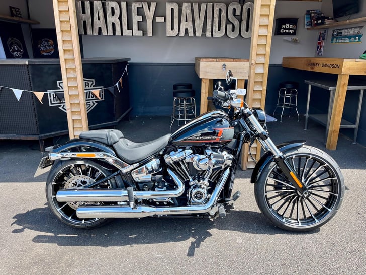 Harley-Davidson SOFTAIL 1923 FXSB BREAKOUT