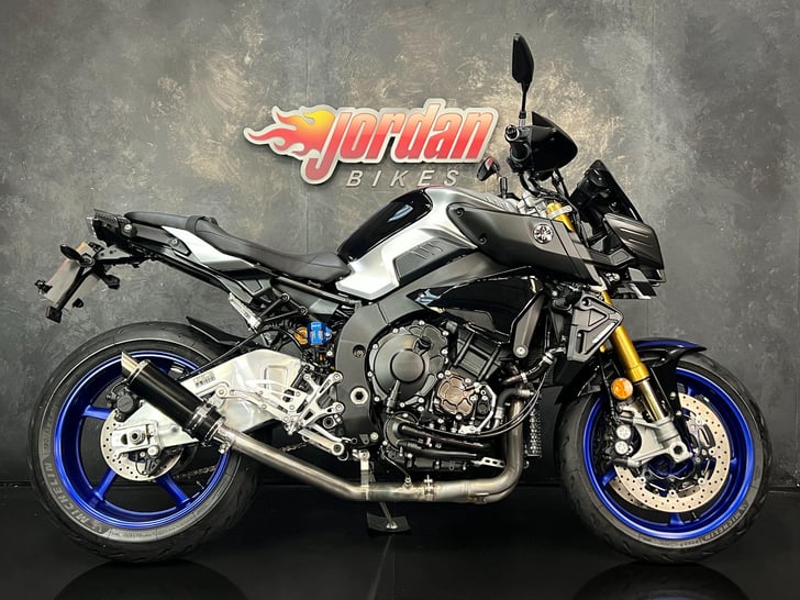 Yamaha MT-10 1000 SP HYPER-NAKED