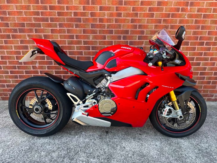 Ducati PANIGALE V4 S