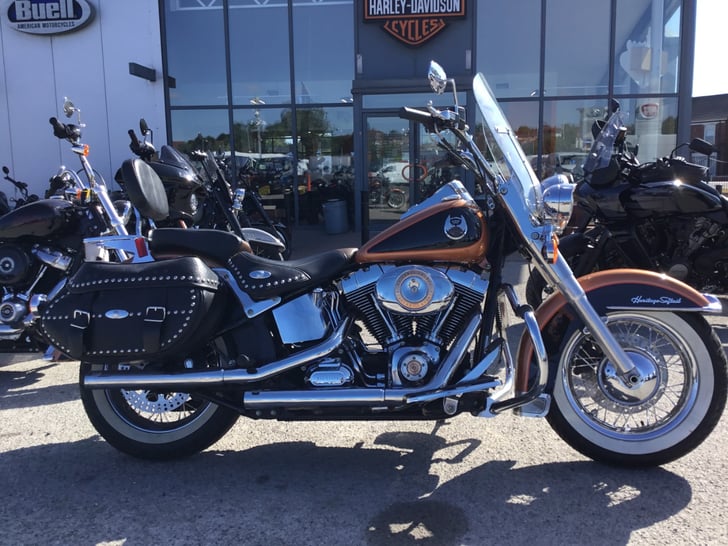 HARLEY-DAVIDSON Heritage Classic Anniversary