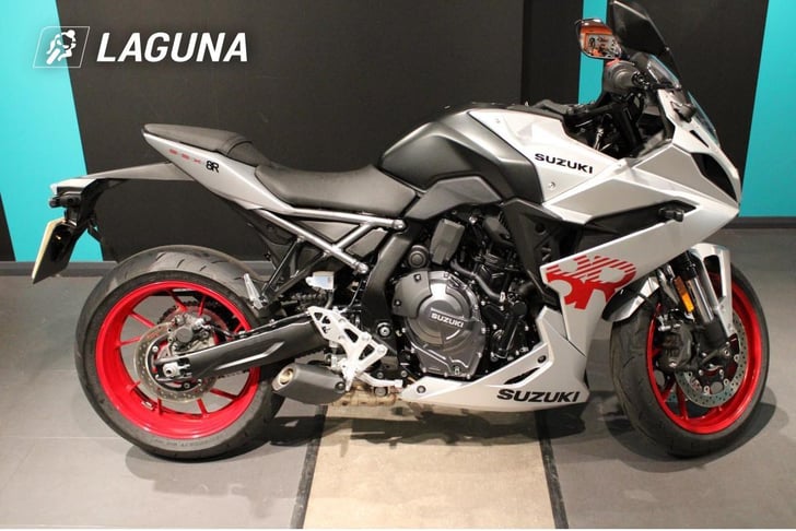 Suzuki GSX-8R