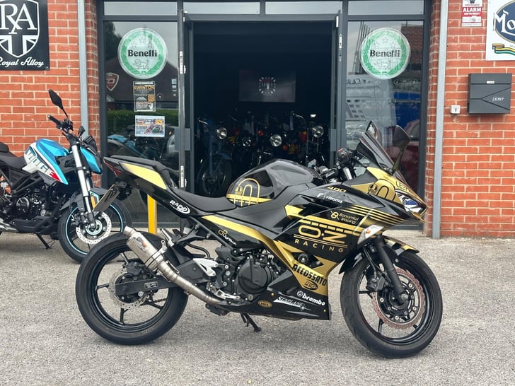 Kawasaki NINJA 400