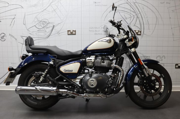 Royal Enfield SUPER METEOR 650
