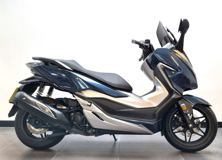 Honda FORZA 300