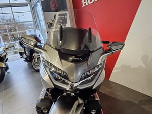 Used Honda GL1800 GOLD WING TOUR DCT GL1800 GOLD WING TOUR DCT for sale in Newcastle-under-Lyme | Image 2