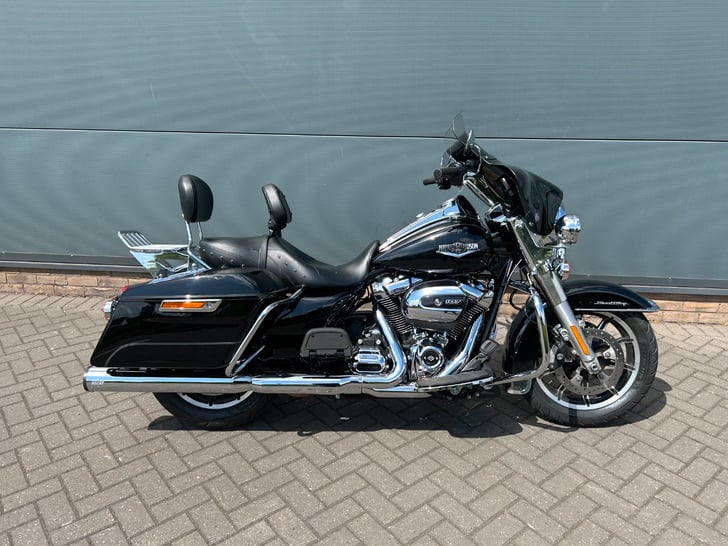 Harley-Davidson TOURING FLHR ROAD KING