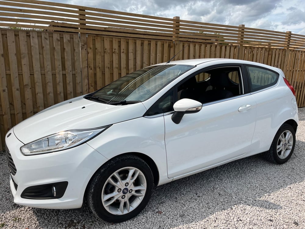 Used Ford FIESTA FIESTA 1.25 ZETEC EURO 6 3DR for sale in Chesterfield