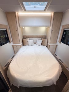Watch video of Elddis AVALON 250 AVALON 250 in Wythall
