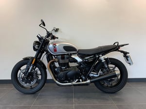 Watch video of Triumph SPEED TWIN 900 SPEED TWIN 900 in Newcastle