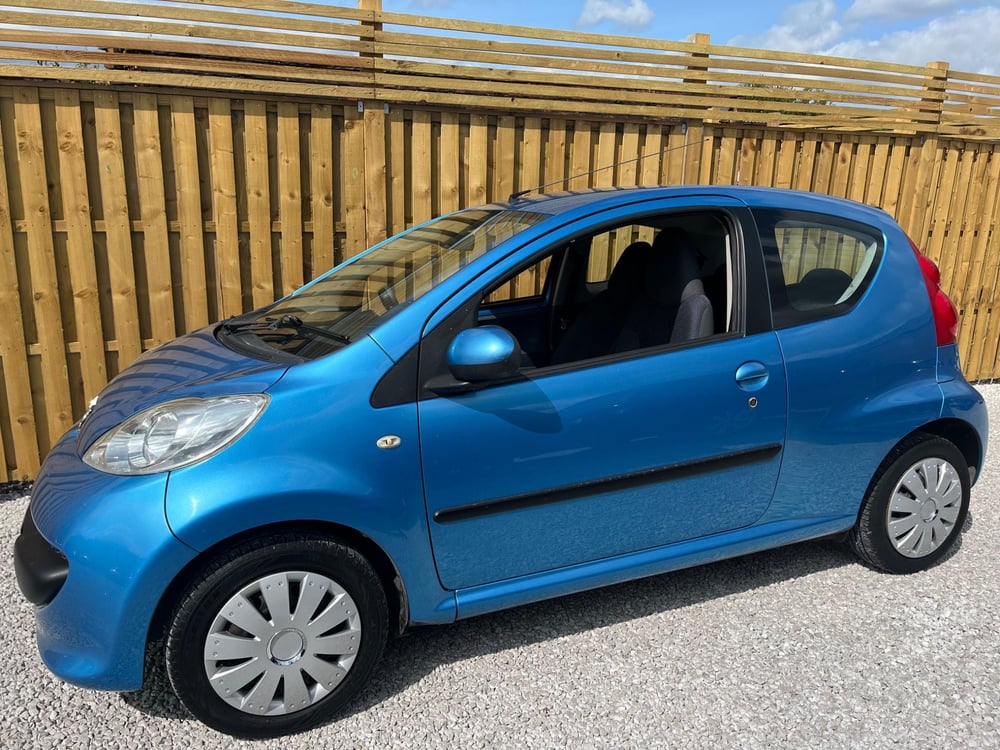 Used Peugeot 107 107 1.0 12V URBAN EURO 4 3DR for sale in Chesterfield