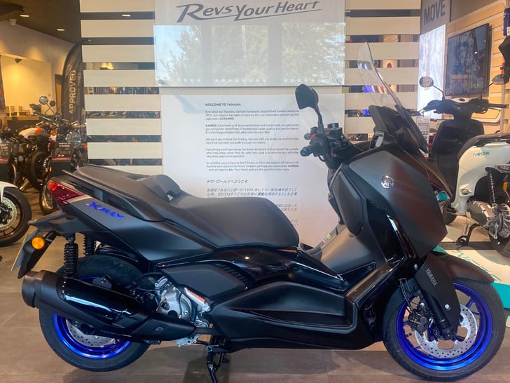 Yamaha XMAX 300