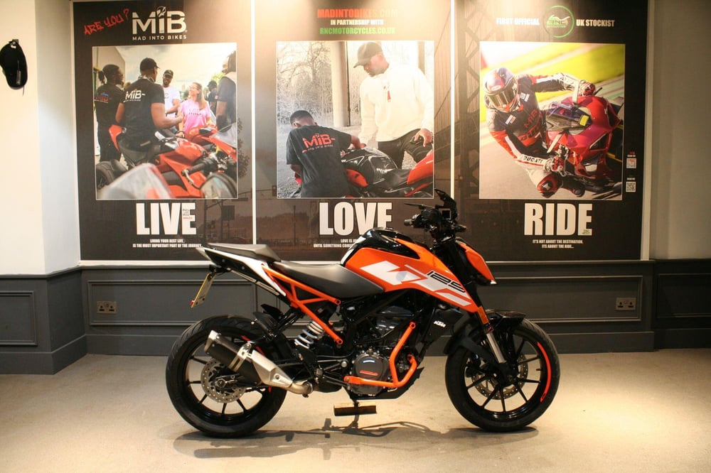 Used KTM 125 DUKE 125 DUKE 125 for sale in Watford