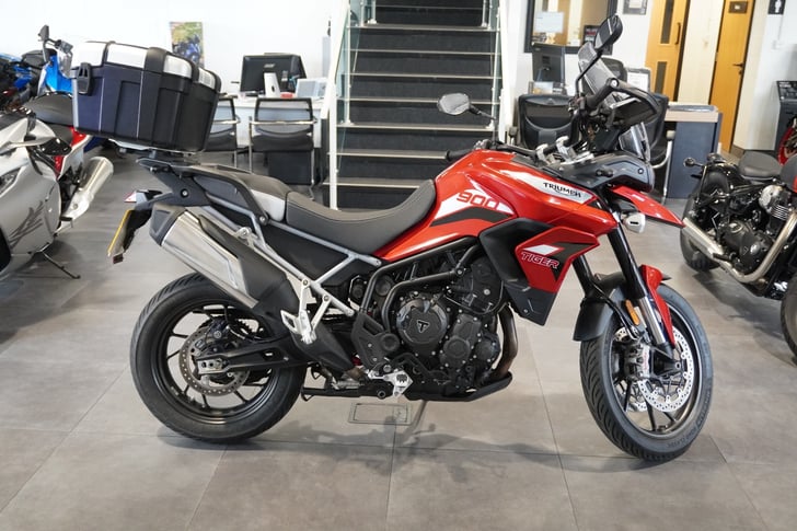 TRIUMPH TIGER 900 GT PRO