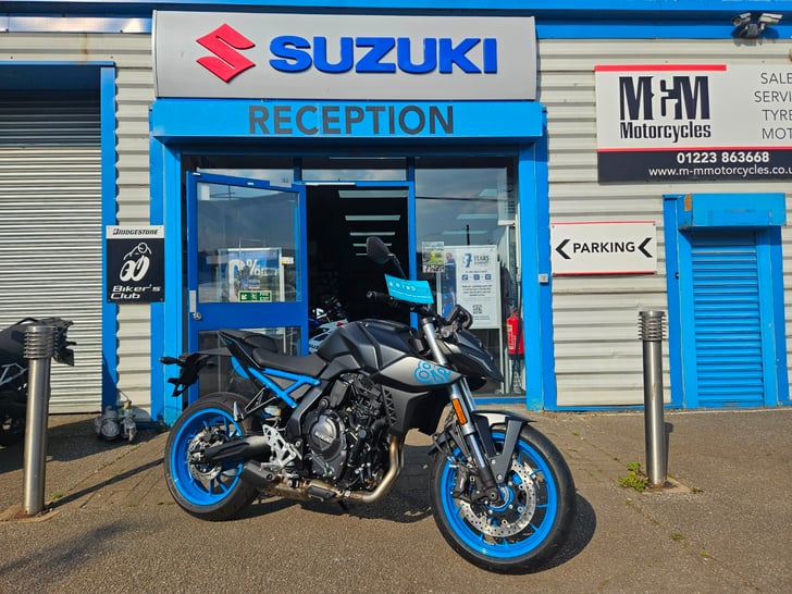 Suzuki GSX-8S