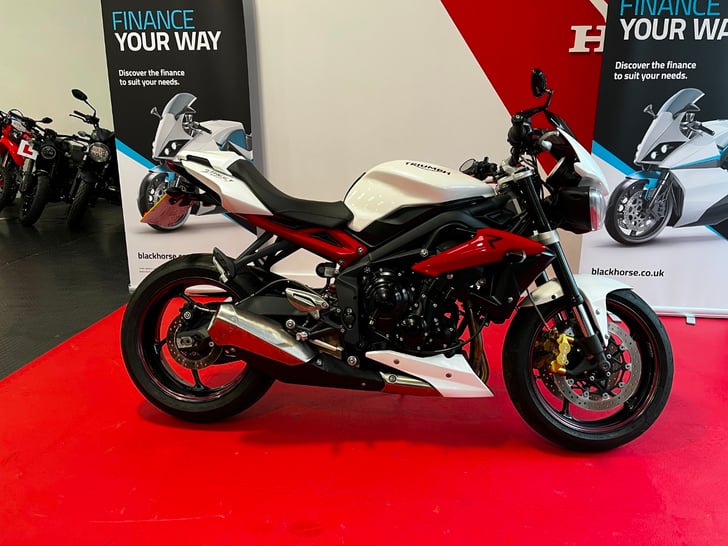 Triumph STREET TRIPLE 675 R ABS