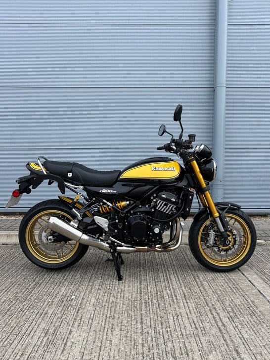 Kawasaki Z900 RS SE