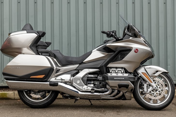 Honda GL1800 GOLD WING TOUR DCT