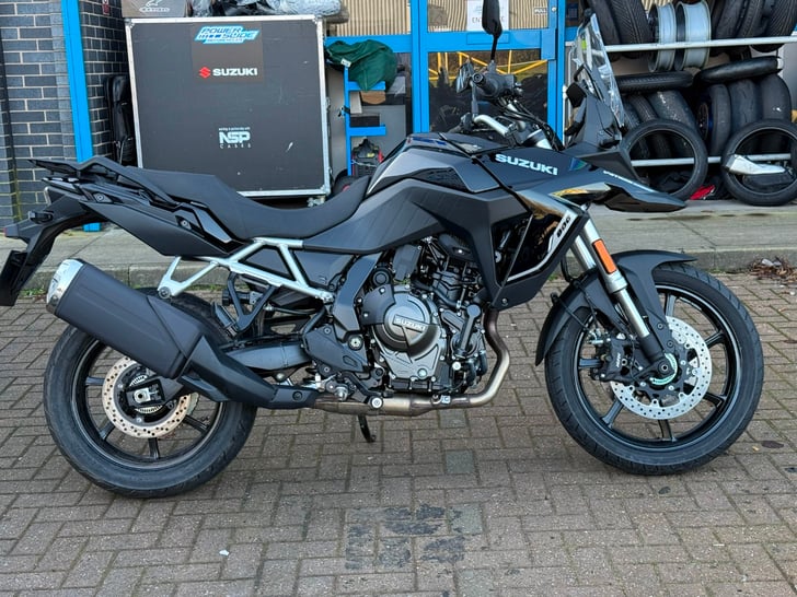 Suzuki V-STROM 800RE