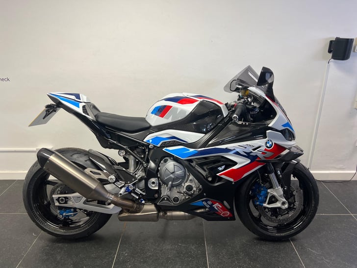 BMW M 1000 RR