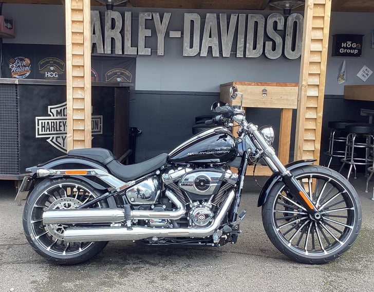 Harley-Davidson SOFTAIL 1923 FXSB BREAKOUT