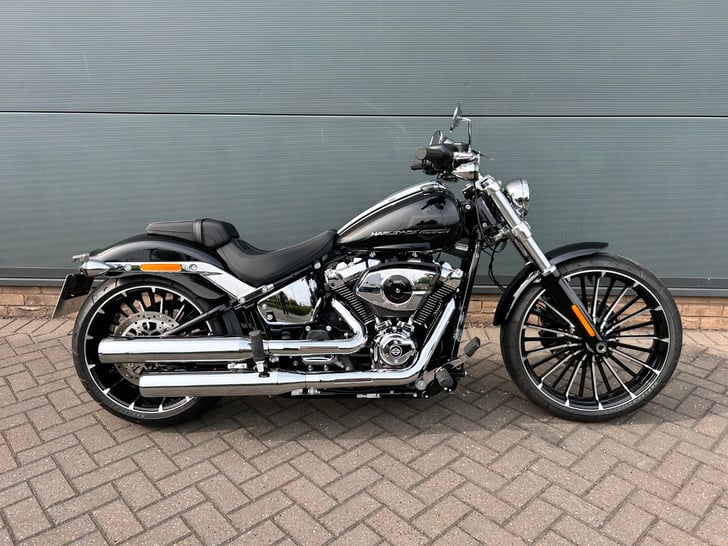 Harley-Davidson SOFTAIL FXBR BREAKOUT