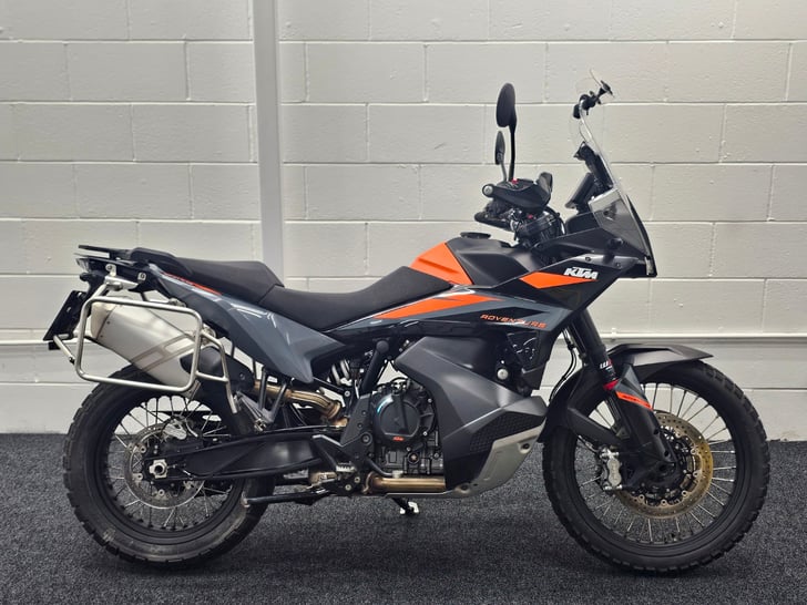KTM 890 ADVENTURE