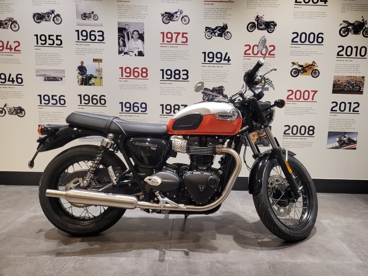 Triumph BONNEVILLE T100