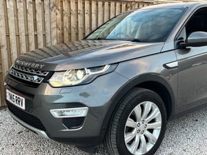 Used Land Rover DISCOVERY SPORT DISCOVERY SPORT 2.2 SD4 HSE LUXURY AUTO 4WD EURO 5 (S/S) 5DR for sale in Chesterfield | Image 2