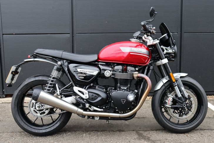 Triumph SPEED TWIN 1200