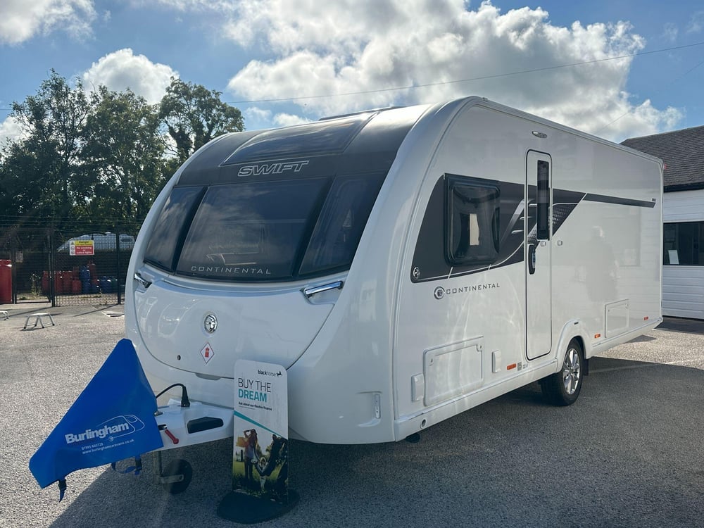 Swift CONTINENTAL 880 - 8FT WIDE - SOLAR PANEL / USB SOCKETS / EXTERNAL GAS / 240V POINT for sale in Preston
