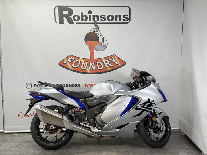 SUZUKI GSX1300R HAYABUSA