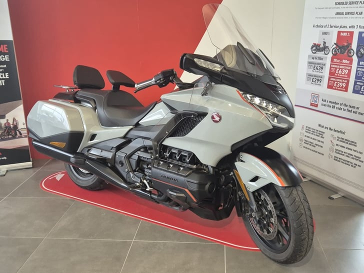 Honda GL1800 GOLD WING