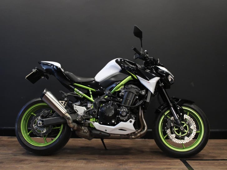 Kawasaki ZR900