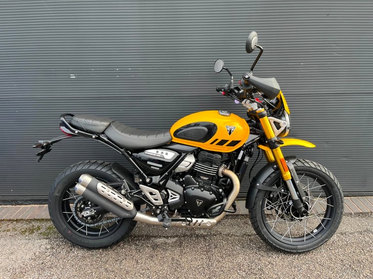 TRIUMPH SCRAMBLER 400 XC