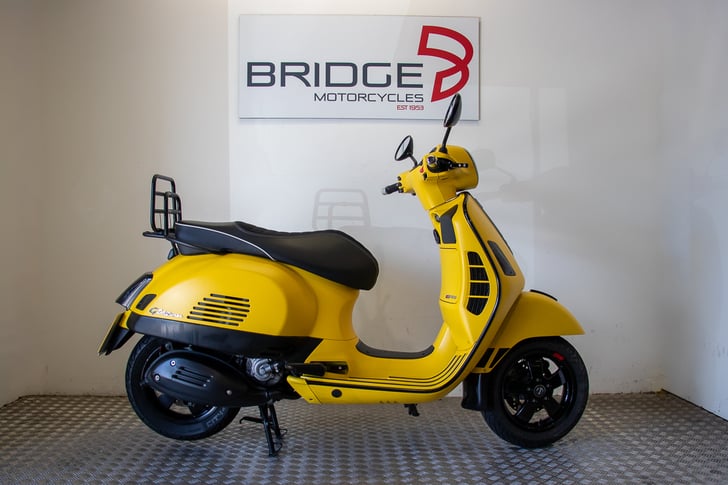 VESPA GTS Supersport 300