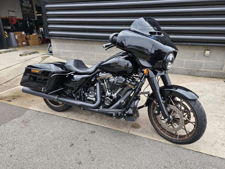 Harley-Davidson STREET GLIDE ST
