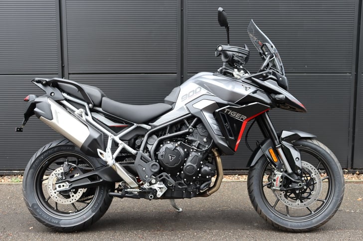 TRIUMPH TIGER 900 GT PRO